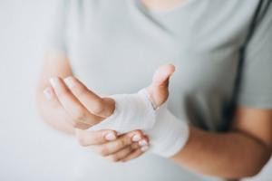Giải mã giấc mơ thấy vết thương , vết trầy xước
