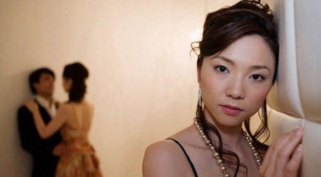 Khi ngoại tình, đàn ông yêu vợ hay người tình hơn ?