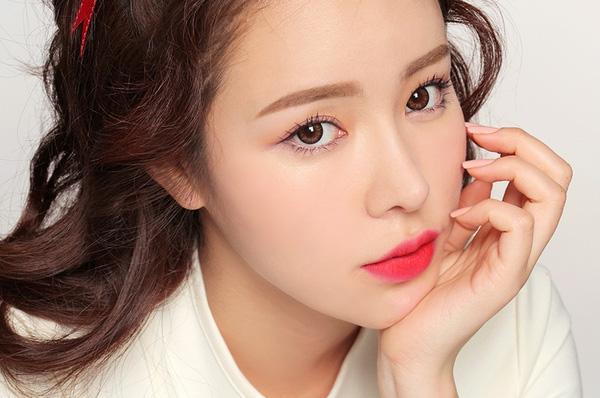 Dự đoán tính cách cô nàng thông qua màu son
