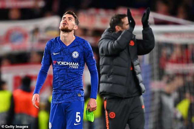 HLV Lampard tính bán bộ đôi tiền vệ hay nhất của Chelsea