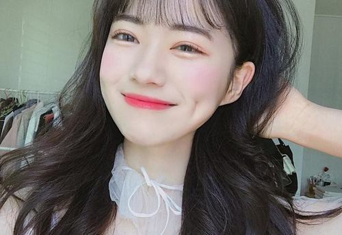 Vị trí má lúm đồng tiền nói lên vận mệnh chủ nhân